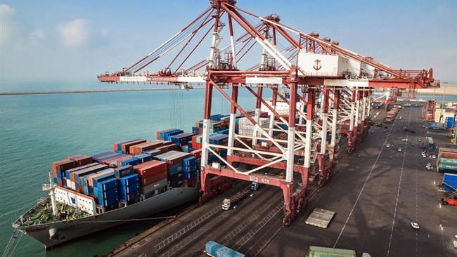 گمرک ایران میزان تجارت خارجی کشور در فروردین و اردیبهشت ماه را حدود ۱۲ میلیارد و ۴۰۰ میلیون دلار اعلام کرد.
