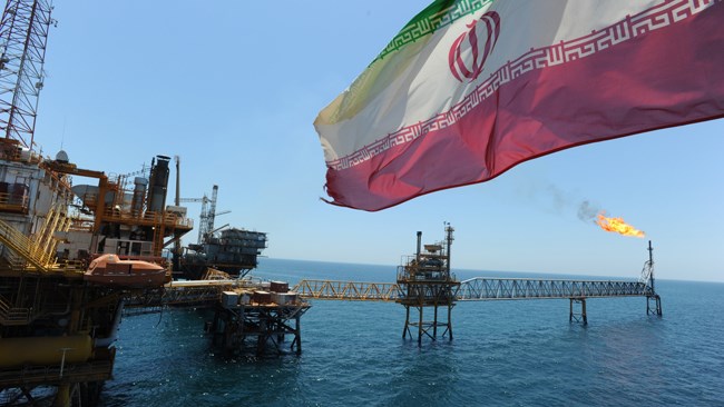 ایران اعلام کرده است تولید نفت روزانه‌اش را  210 هزار بشکه افزایش داده و به 3.92 میلیون بشکه در روز رسیده است که 230 هزار بشکه بیشتر از برآورد اوپک است.