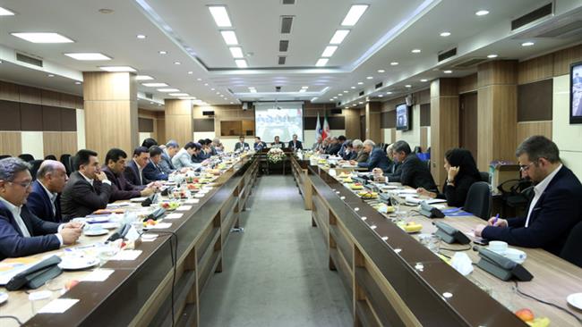 رئیس اتاق ایران با تاکید بر ضعف ایران در دیپلماسی اقتصادی از تلاش بخش‌های مختلف برای پیوستن به سازمان جهانی تجارت و رفع چالش‌های اقتصادی سخن گفت.