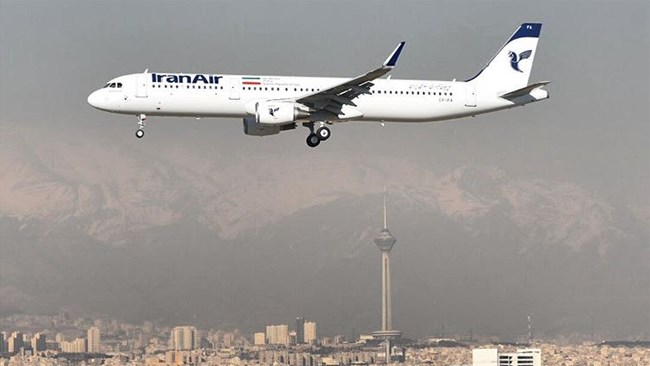 نخستین فروند از هواپیماهای خریداری شده ایران از شرکت ایرباس فرانسه، ساعت 14:45 دقیقه امروز در فرودگاه مهرآباد تهران به زمین نشست.