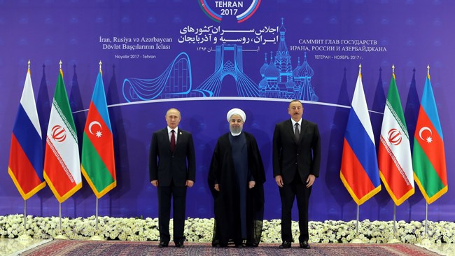 رییس جمهور تعامل گسترده با جهان به ویژه کشورهای همسایه را سیاست راهبردی تهران دانست و تاکید کرد: در این چارچوب، از هرگونه ایده و سازوکاری که به تقویت روابط با مسکو و باکو بیانجامد، استقبال می‌کنیم.