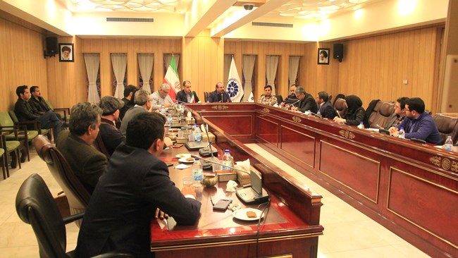 دومین نشست مشترک کمیسیون معادن و کمیته صنعت ساختمان کمیسیون صنایع با موضوع بررسی راهکارهای خروج از رکود در صنعت سیمان در محل اتاق اصفهان برگزار شد.