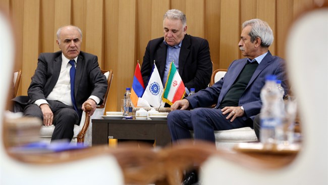 در دیدار غلامحسین شافعی و آرتاشس تومانیان، سفیر جمهوری ارمنستان در ایران، استفاده از مسیر ارمنستان برای دسترسی سریعتر و ارزانتر به اروپا و اوراسیا مورد تاکید قرار گرفت.