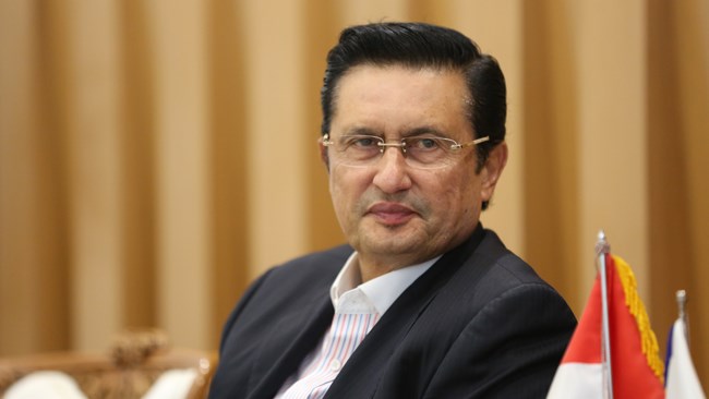 فادل محمد، رئیس کمیته مشترک ایران و اندونزی معتقد است اکنون دوره جدیدی در تعامل ایران با جهان آغاز شده و تغییراتی نسبت به پیش از برجام رخ داده که مهم‌ترین آن بهبود روابط بانکی است.