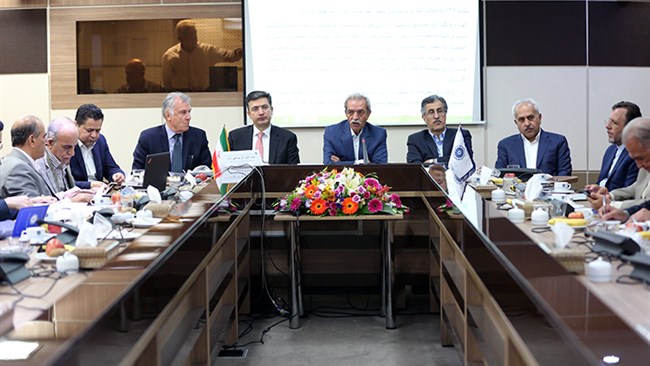 نشست شورای روسای اتاق‌های سراسر کشور با حضور هیات رئیسه اتاق ایران برگزار شد.