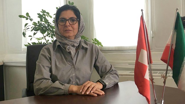 آسیه میر، مدیر روابط عمومی و بازاریابی اتاق ایران و سوئیس می‌گوید: اتاق ایران و سوئیس فعالیت خود را بر روی شبکه ارتباطات متمرکز کرده است.