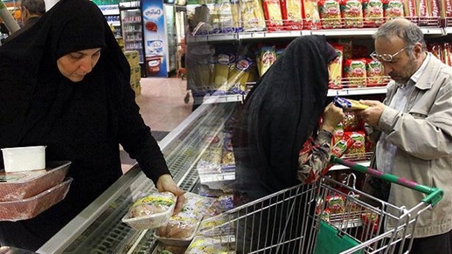 رئیس اتحادیه بنکداران مواد غذایی می‌گوید: اجرای طرح حذف برچسب قیمت تولیدکننده که قرار است از مهرماه سال جاری عملیاتی شود، باعث بیشتر شدن گران‌فروشی نخواهد شد.