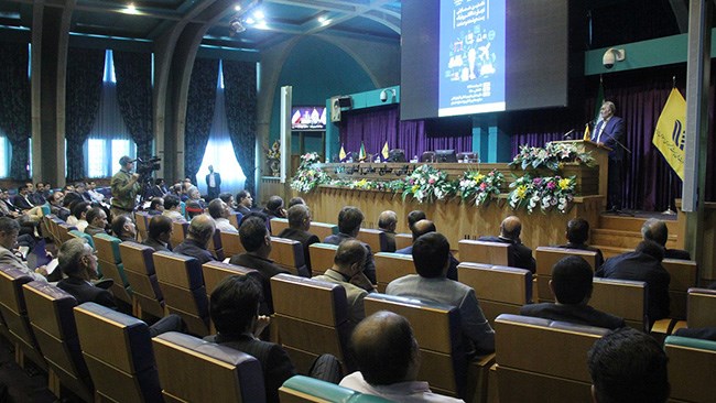 عبدالوهاب سهل‌آبادی رئیس اتاق اصفهان از ضرورت کوچک کردن بدنه دولت سخن گفت.