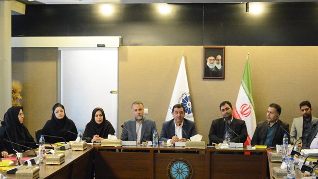 رئیس اتاق بازرگانی، صنایع، معادن و کشاورزی شیراز گفت: دفتر تبادل تکنولوژی فعالیت‌های خود را جهت مجهز کردن واحدهای اقتصادی به دانش و تکنولوژی روز و ثبت اختراعات دنبال خواهد کرد.