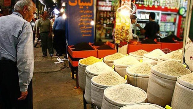 معاون وزیر جهاد کشاورزی بر تقویت تشکل‌ها، اتحادیه ها و تعاونی‌های بخش کشاورزی و ایجاد زنجیره های تولید از مزرعه تا سفره، برای حمایت از تولید برنج ایرانی تاکید می‌کند.