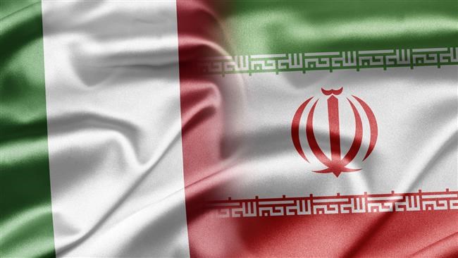 مدیر توسعه بازرگانی سفارت ایتالیا در ایران می‌گوید: شرکت‌های ایتالیایی درخواست‌های زیادی برای سرمایه‌گذاری در ایران دارند و با وجود تحریم‌های آمریکا در ایران می‌مانند.
