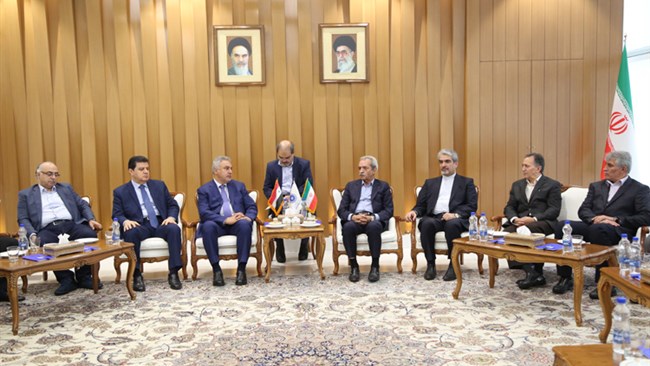 دبیر اتحادیه اتاق‌های بازرگانی سوریه ضمن دیدار با رئیس اتاق ایران، تفاهم‌نامه‌ای را با دبیرکل اتاق ایران با هدف تشکیل اتاق‌های مشترک بین دو کشور امضا کرد.
