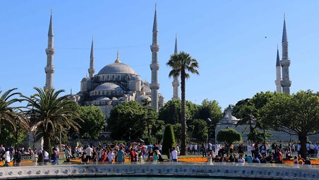 گزارش مرکز آمار ترکیه برگرفته از داده های وزارت فرهنگ و گردشگری نشان می دهد که 32 میلیون گردشگر خارجی از ابتدای سال جاری میلادی تا پایان ماه سپتامبر( طی 9 ماه) به این کشور سفر کرده‌اند.