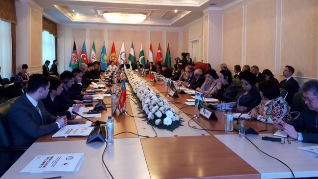 سیزدهمین نشست کمیته بانوان کارافرین اتاق‌های بازرگانی و صنایع اکو به میزبانی کشور ازبکستان برگزار و بر ضرورت مشارکت زنان در فعالیت‌های اقتصادی تاکید شد.