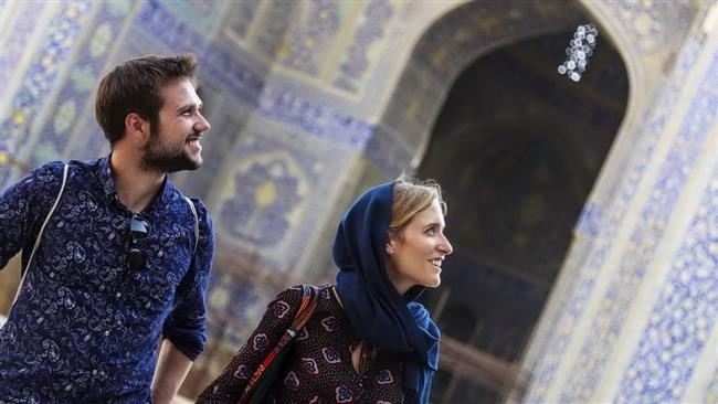 کمیسیون گردشگری، اقتصاد ورزش و اقتصاد سبز اتاق ایران در جدیدترین گزارش خود به «پنجره واحد مجوزهای گردشگری» پرداخته است.