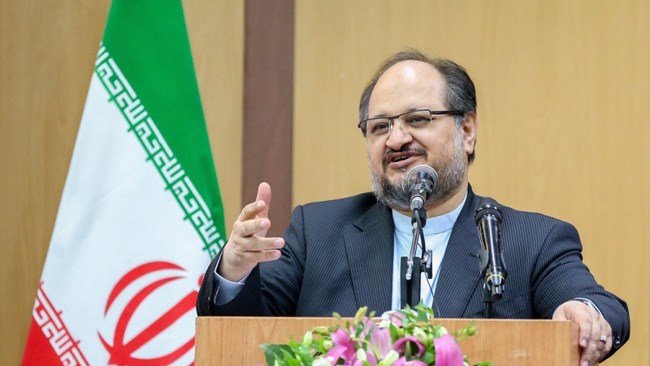وزیر صنعت می‌گوید ارزش تجارت خارجی ایران با دنیا در سال 96 به 200 میلیارد دلار رسیده که از این میزان 47 میلیارد دلار صادرات غیرنفتی و 50 میلیارد دلار واردات کالا بوده است.