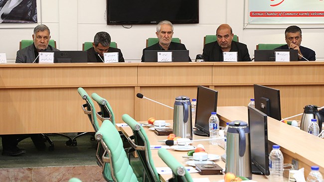 نمایندگان بخش‌خصوصی استان کرمان در نشست مشترک با نمایندگان مجلس و تعدادی از مدیران استانی، مسائل اقتصادی استان کرمان را مورد واکاوی قرار دادند.