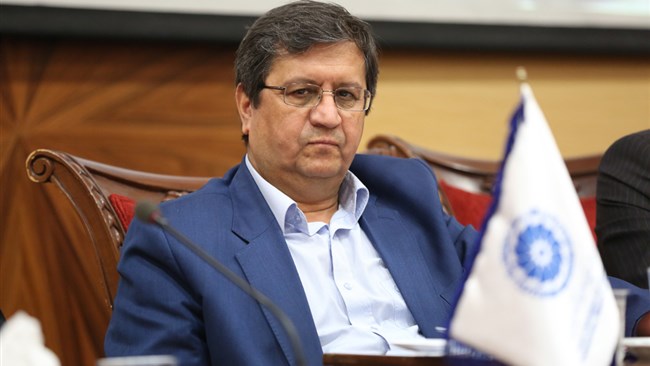 عبدالناصر همتی، رئیس‌کل بانک مرکزی که در سومین نشست هیات نمیاندگان اتاق ایران در دوره نهم حضور پیدا کرده بود گفت: صادرکنندگان از 21 فروردین سال 97 تا 31 اردیبهشت سال جاری 71 درصد ارز حاصل از صادرات را به کشور بازگردانده‌اند.