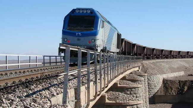 مدیرکل راه آهن جنوب گفت: در ایام نوروز بلیط قطار هیچگونه افزایش قیمتی نخواهد داشت .