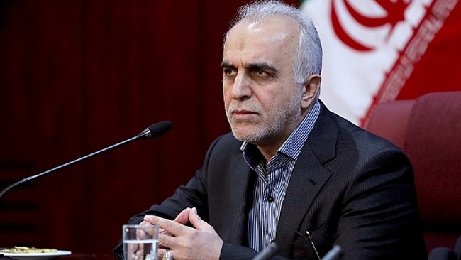 وزیر امور اقتصادی و دارایی از آمادگی ایران برای واگذاری ۵۰ میلیارد دلار پروژه عمرانی جهت سرمایه گذاری خارجی خبر داد.