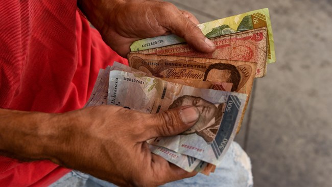 صندوق بین‌المللی پول در تازه‌ترین گزارش خود، برآورد رشد اقتصادی ونزوئلا در سال 2019 میلادی را تا منفی 35 درصد کاهش داد.