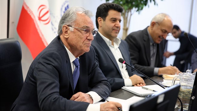 روسای کمیسیون‌های تخصصی اتاق ایران به‌منظور بررسی مشکلات روز اقتصاد و مسائل جاری این کمیسیون‌ها، با حضور اعضای هیات رئیسه اتاق ایران تشکیل جلسه دادند.