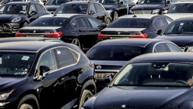 نایب رئیس کمیسیون صنایع مجلس اظهار کرد: قرار نیست که قیمت‌گذاری این خودروها به صورت آزاد انجام شود بلکه از طریق سازمان حمایت خواهد بود.