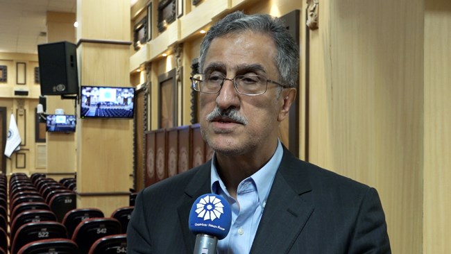 رئیس اتاق تهران معتقد است سرمایه‌گذاری در کشور از میزان استهلاک کمتر شده و همین مسئله می‌تواند در سال‌های آینده به رشد اقتصادی و اشتغال کشور آسیب بزند.