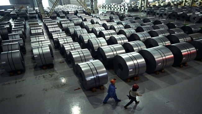 آمار واحدهای بزرگ فولادسازی کشور در ۱۰ ماهه امسال از صادرات پنج میلیون و ۸۸۴ هزار و ۱۳۰ تن فولاد حکایت دارد که نسبت به دوره مشابه سال قبل ۲۵ درصدی افزایش دارد.