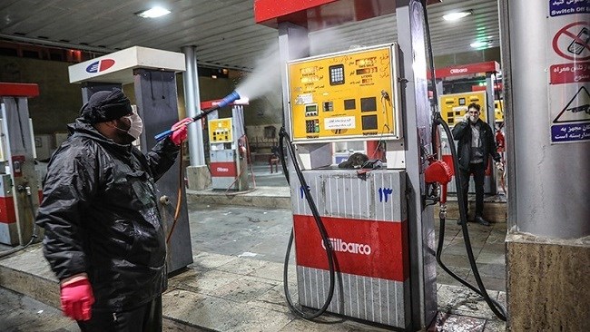 رئیس انجمن توزیع فرآورده‌­های سوختی می­‌گوید: در دوره شیوع کرونا، فروش بنزین در جایگاه­‌های سوخت تا 66 درصد افت کرده است.