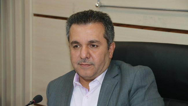 رئیس اتاق بوشهر می‌گوید: استان بوشهر قطب تولید گوجه‌فرنگی خارج از فصل در ایران است و حدود ۲۰ درصد از مجموع ۶۰۰ هزار تن محصول تولیدی گوجه‌فرنگی این استان صادر می‌شود که باید موانع این حوزه برطرف شود.