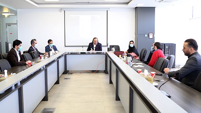 با توجه به انتقادهایی که نسبت به روند ثبت علائم تجاری وجود دارد، در نشست کمیسیون کشاورزی اتاق ایران پیشنهاد شد تا اعضا در اصلاح قانون مالکیت فکری که در مجلس مطرح است، مشارکت کنند.