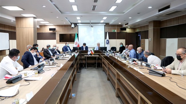 در نشست روسای کمیسیون‌های تخصصی اتاق ایران مقرر شد به منظور تهیه بسته پیشنهادی اتاق ایران برای ارائه به رئیس جمهور جدید، نظرات کمیسیون‌ها جمع‌آوری شود.