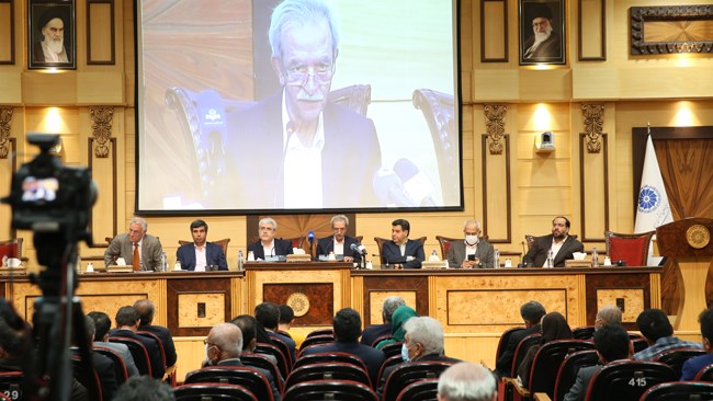 اتاق ایران در بیست و سومین نشست هیات نمایندگان، میزبان سورنا ستاری، معاون علمی و فناوری رئیس‌جمهور بود. در این نشست مسائل مربوط به حوزه‌های دانش‌بنیان، صادرات و مسائل روز اقتصاد مورد بحث و بررسی قرار گرفت.
