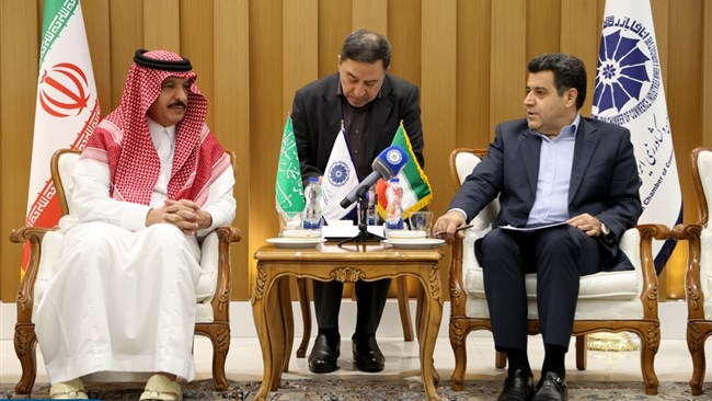 سفیر جدید عربستان سعودی در تهران، که در اولین دیدار رسمی خود بعد از تقدیم استوارنامه در اتاق ایران حاضر شد، از تشکیل شورای عالی تجار و بازرگانان ایران و عربستان خبر داد.