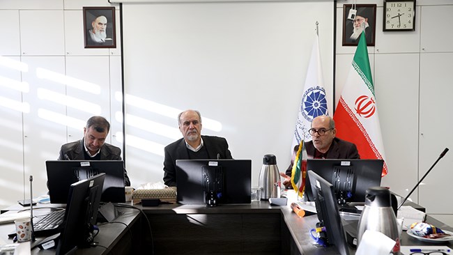 در نشست اخیر کمیسیون حقوقی اتاق ایران، تعامل فعالان بخش خصوصی با پلیس امنیت اقتصادی با هدف مقابله با ریشه‌های اصلی مشکلات این حوزه، مورد تأکید قرار گرفت.