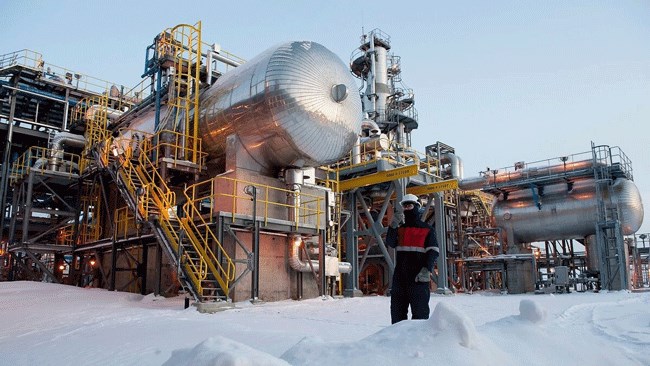 شرکت انرژی نواتک روسیه در پی آتش سوزی در پایانه صادرات سوخت دریای بالتیک، اعلام کرد بعضی از فعالیت‌ها در این پایانه متوقف شده است.