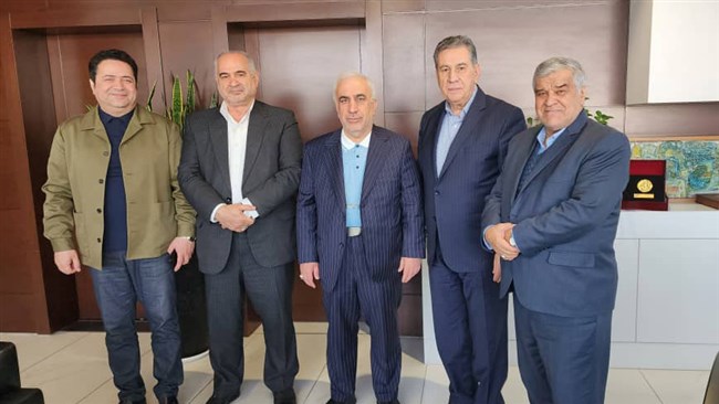 رئیس و نایب رئیس اتاق سمنان، با حضور در اتاق ایران، با منتخبان انتخابات اخیر پارلمان بخش خصوصی دیدار و گفت‌وگو کردند.