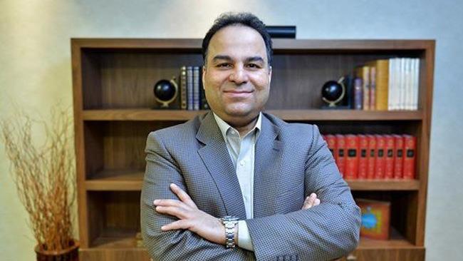 در تمام سال های که اقتصاد ایران از این ریل خارج شد، رقبای منطقه ای و جهانی ما در جهت تسخیر بازارها حرکت کردند و برهمین اساس اقتصاد ایران حتی بازارهای سنتی خود که در آنها سرآمد بود، را نیز در خطر می بیند. اما امروز در دوران پساتحریم و اجرای برجام می توانیم همچنان امیدوار به اصلاح روندها و حرکت در مسیر درست باشیم.