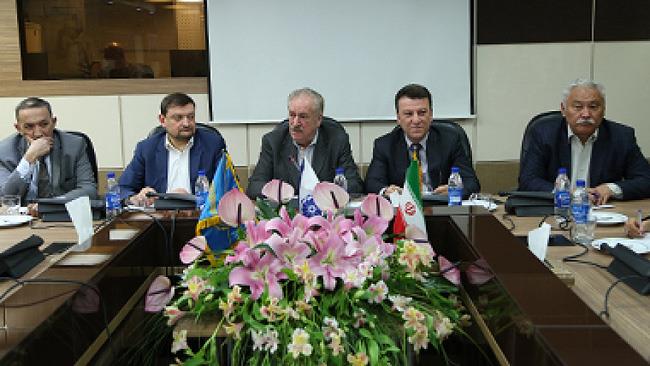 شورای مشترک بازرگانی ایران و قزاقستان باانتخاب اعضای هیأت مؤسس این شورا در مورخ هفتم تیرماه تعیین شد.
