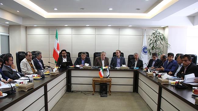 جلسه کمیسیون گردشگری، اقتصاد ورزش و اقتصاد هنر اتاق ایران روز یکشنبه 26 اردیبهشت در محل اتاق ایران برگزار شد. در این جلسه بر بهبود محیط کسب وکار به عنوان اولین شاخص ارتقای صنعت گردشگری تاکید شد.