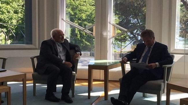 هیات اقتصادی ایران که به سرپرستی محسن جلال‌پور به همراهی وزیر خارجه در سفر به 4 کشور اروپایی می‌پردازد، امروز دیدارها و نشست‌هایی در فنلاند پشت سر گذاشتند.