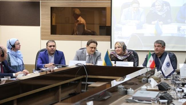 فعالان اقتصادی ایرانی و اوکراینی برای بررسی زمینه‌های مشترک همکاری در زمینه کشاورزی، در اتاق ایران با یکدیگر دیدار و گفتگو کردند.
