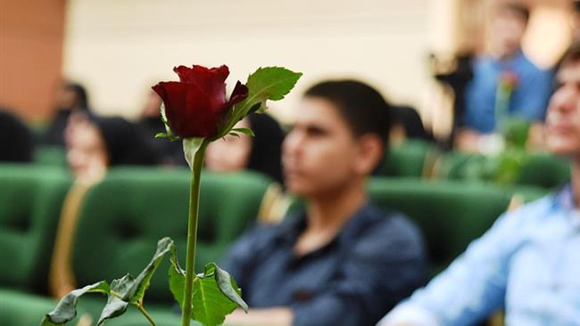 مدیرعامل جامعه نیکوکاری ابرار وابسته به اتاق ایران: یک هزار و ۲۰۰ دانش آموز و دانشجوی نخبه در مناطق محروم کشور زیر پوشش حمایتی این جامعه قرار دارند.