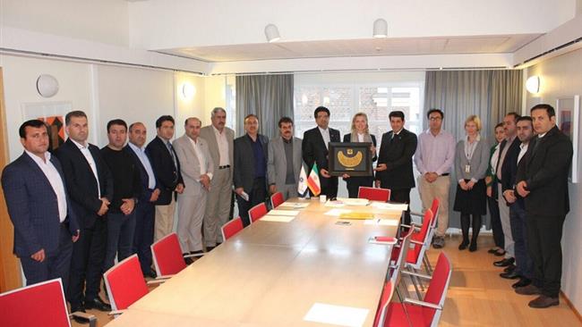هیئت تجاری اتاق کردستان طی سفر به فنلاند، با مدیر کل خاورمیانه و آفریقا وزارت امور خارجه فنلاند دیدار کردند.