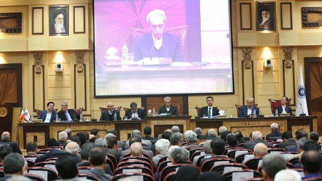 هجدهمین نشست دوره هشتم هیات نمایندگان اتاق ایران، صبح امروز در ساختمان اتاق ایران برگزار شد.