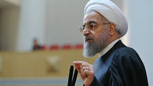 روحانی در همایش مسئولیت اجتماعی گفت:‌ هر کس می‌خواهد در این جامعه مسئولیتی در هر سطحی به عهده بگیرد، باید قدرت آن را داشته باشد تا از سرمایه‌های مادی و معنوی به خوبی حفاظت کند و در قبال جامعه و نیازهای آن، احساس مسئولیت کند.