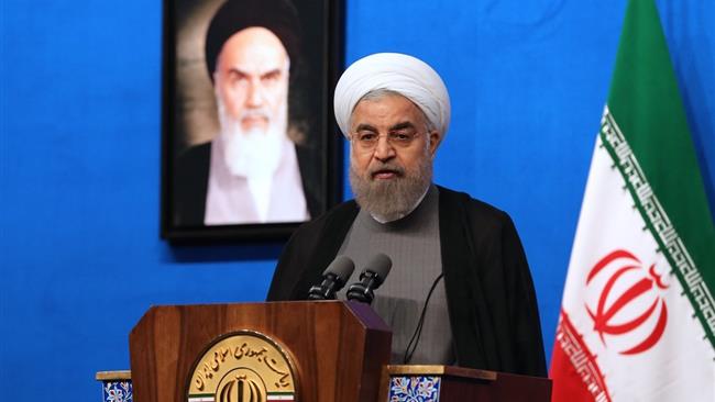 روحانی اعلام کرد که دولت جمهوری اسلامی ایران به طور رسمی از آمریکا به علت ضبط و دستبرد به حدود دو میلیارد دلار از اموال بانک مرکزی، به دیوان دادگستری بین المللی شکایت کرده و خواستار محکومیت اقدام ضد ایرانی واشنگتن و جبران خسارات شده است.