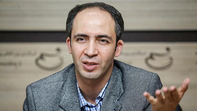 بانک‌ها در ایران از هرچه حرف‌شنوی نداشته باشند؛ اما از دولت‌ها حساب می‌برند. این را می‌توان در لوای صحبت‌های حسین دهدشتی، نماینده مردم آبادان در مجلس نهم که مسئول پیگیری پرونده بابک زنجانی بود، فهمید.
