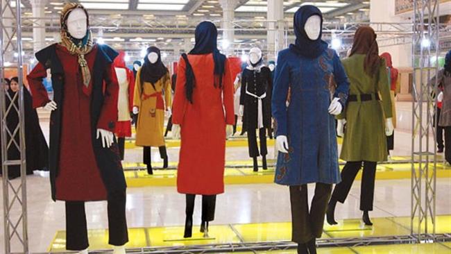 در سالن ترکیه، ‌ علاوه بر حضور تولیدکنندگان پوشاک، چندین نفر در کسوت مترجم اما در واقع قاچاقچی پوشاک تردد داشتند و به جلب نظر بازدیدکنندگان برای خرید پوشاک ترکیه می‌پرداختند.